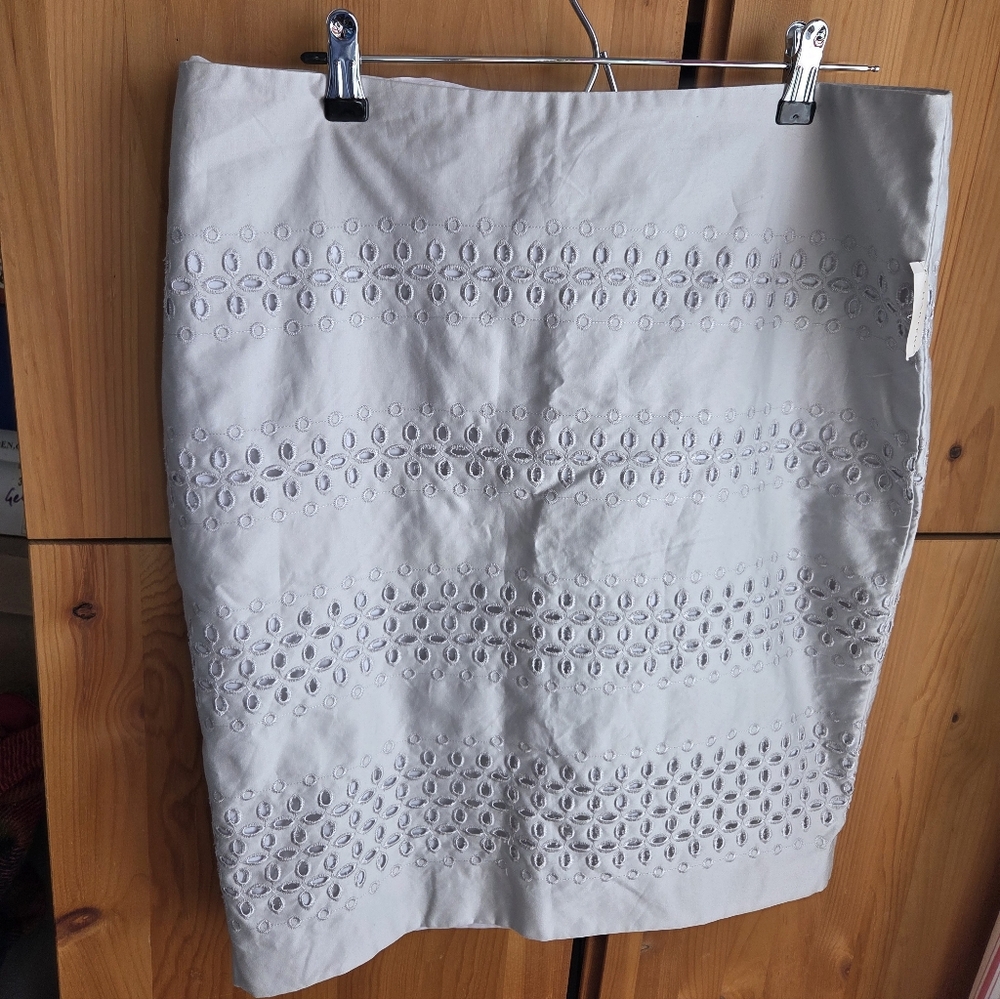 Charter Club NWT Silver Grey Eyelet Lace Pencil Skirt Size 14